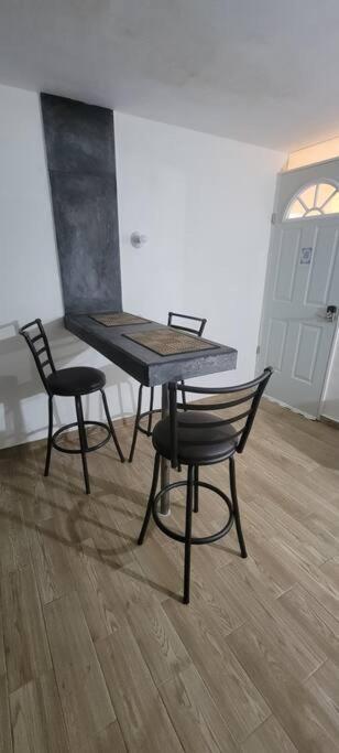 Апартаменты Departamento Privado7, 2 Camas Matri, Parking, Cocina Equipada, Wifi 65 Mb, 2 Climas,Centrico,Tv Smart Сьюдад-Вальес Экстерьер фото